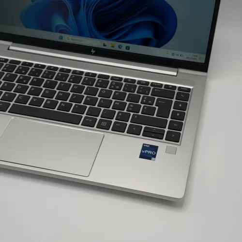 HP EliteBook 640 G10 Tactile / i5-1345U / 16 Go DDR4 / 512Go SSD / 14 FHD