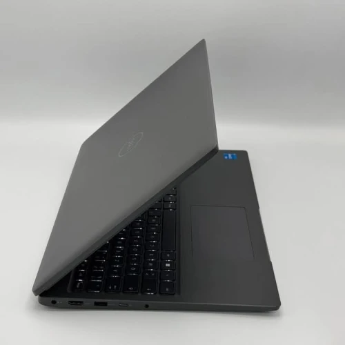 DELL LATITUDE 3540 / 13th I5-1335U / 8Go DDR4 / 256SSD / 15.6 FHD