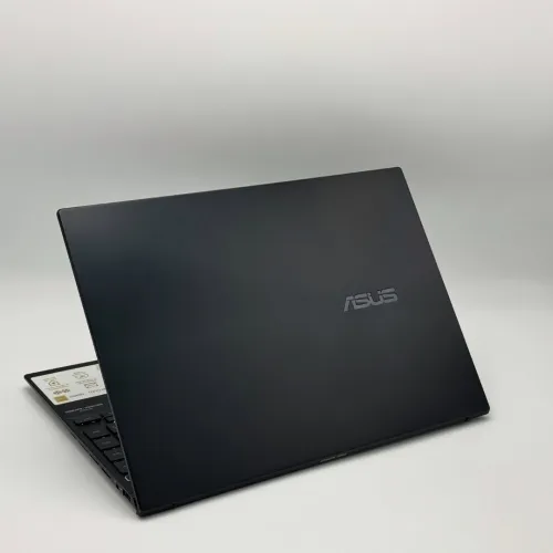 ASUS ZENBOOK x14 OLED / RYZEN 9 5900HX / 16Go DDR4x / 1To SSD / 14 OLED 2.8K