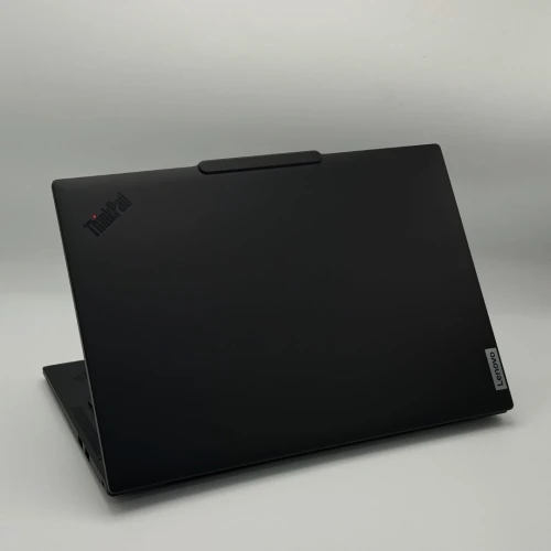 Lenovo ThinkPad T14s Gen 5 / Intel Core Ultra 5 125U / 16 Go DDR5 / 14 FHD+