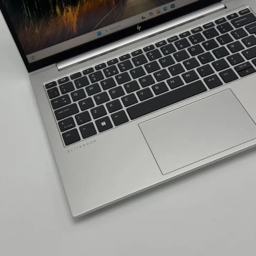 HP ELITEBOOK 830 G9 / 12th I5-1235U / 8GO DDR5 / 256GO SSD / 13.3 FHD+