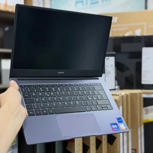 HONOR MagicBook 14 / i5-1135G7 / 8 Go RAM / 512 Go SSD / 14 FHD