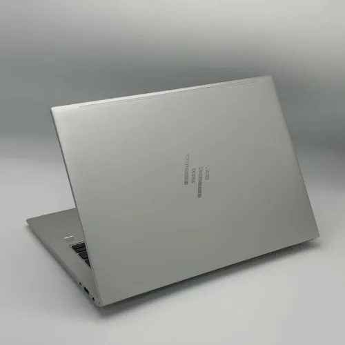 HP EliteBook 845 G10 / Ryzen 5 7545U / 16 Go / 512 Go SSD / 14 FHD+ Tactile