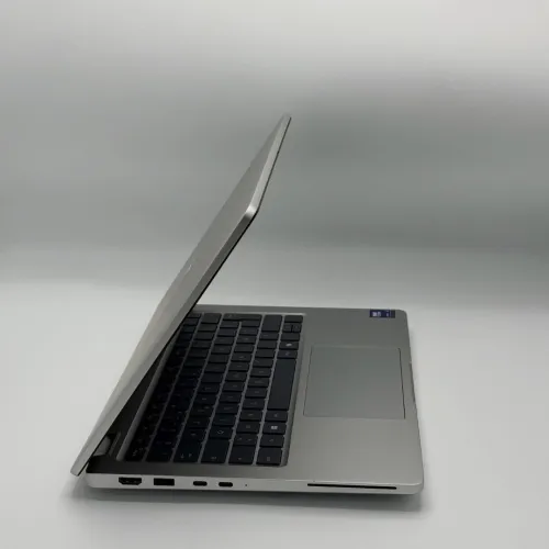 Dell Pro 13 Plus / Ultra 5 235U vPro / 16 Go DDR5 / 512 Go SSD / 13.3 FHD+