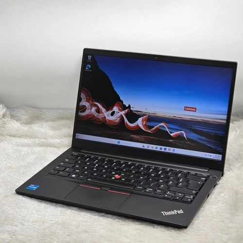 LENOVO THINKPAD E14 GEN2 / 11th i5-1135G7 / 8Go DDR4 / 256SSD / 14" FHD
