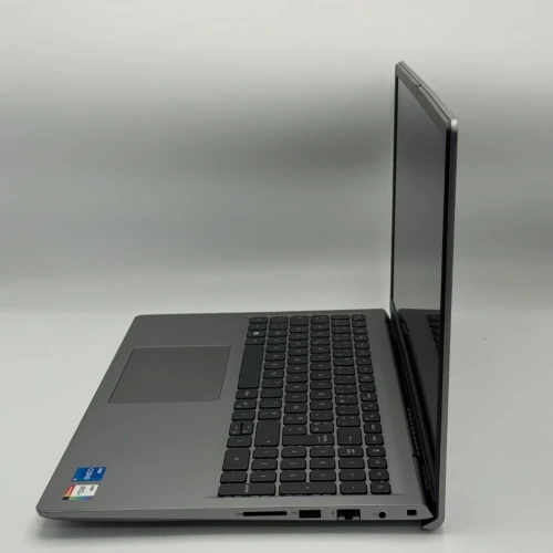 DELL VOSTRO 3530 / 13th I5-1335U / 16Go DDR4 / 512SSD / 15.6 FHD 120Hz