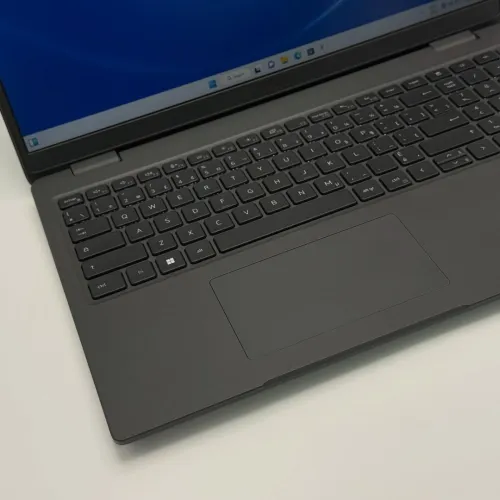 DELL LATITUDE 3540 / 13th I7-1355U/ 32Go DDR4 / 512Go SSD / 15.6 FHD