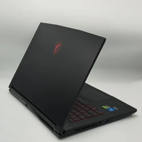 MSI THIN GF63 / 12th I5-12450H / 16Go DDR4 / 512SSD / NVIDIA RTX 4050 6Go / 15.6FHD 144Hz