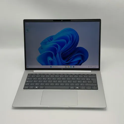 HP EliteBook 8 G1a 14 AI / Ryzen AI 5 340 / Radeon 840M / 16 Go DDR5 / 512 Go SSD Samsung