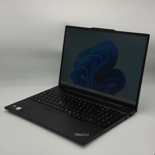 LENOVO THINKPAD E16 Gen 2 / 15th ULTRA 5 125U / 16Go DDR5 / 512SSD / 16 WUXGA