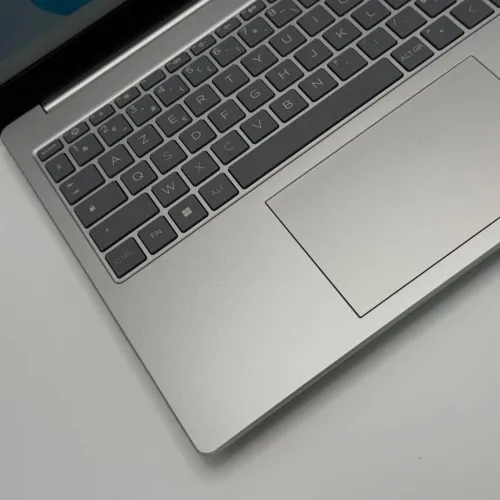 HP LAPTOP 15 / 13th I5-1334U / 16Go DDR4 / 512SSD / 15.6 FHD IPS