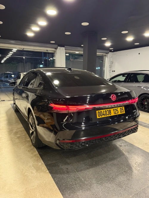 Volkswagen Passat 2025 Pro