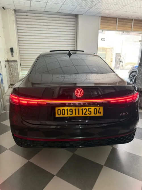 Volkswagen Passat 2025 Pro