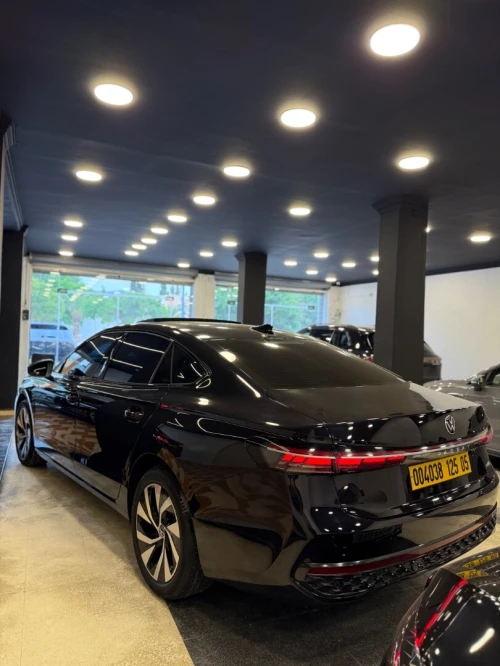 Volkswagen Passat 2025 Pro