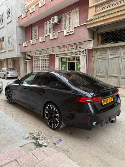 BMW Série 5 2025 Pak m xdrive invidualle