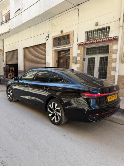 Volkswagen Passat 2025 Pro