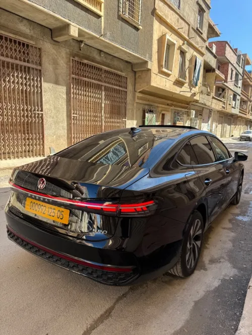 Volkswagen Passat 2025 Pro