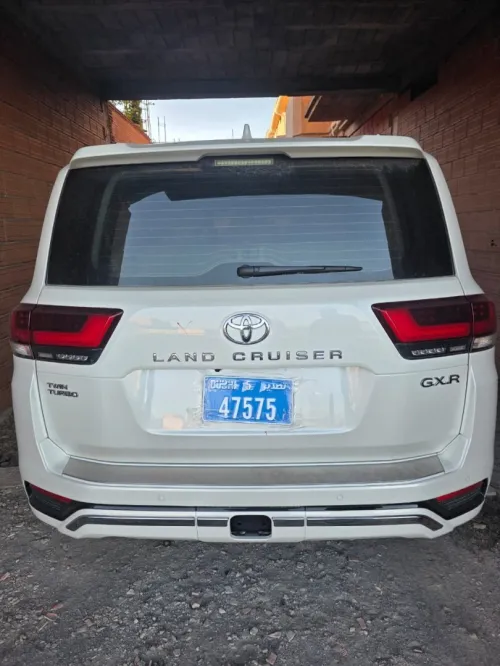 Toyota Land Cruiser  2026 GX-R