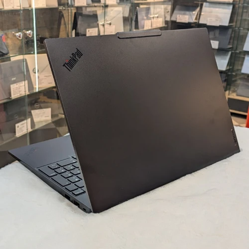 Lenovo ThinkPad E16 Gen 3 intel Core 5 210H 16GB-512GB