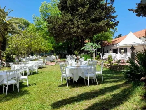 Location Chaises Tables et vaisselles