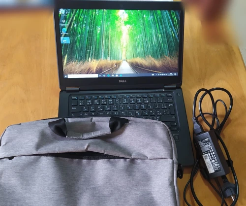 Laptop Dell Core i5 5éme Gen bon état 