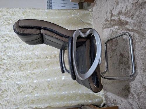 كرسي مكتب