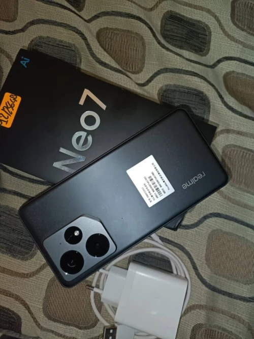 Realmy Neo 7