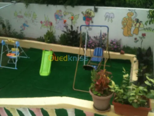 Crèche Ecole Maternelle