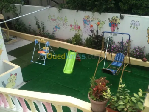 Crèche Ecole Maternelle