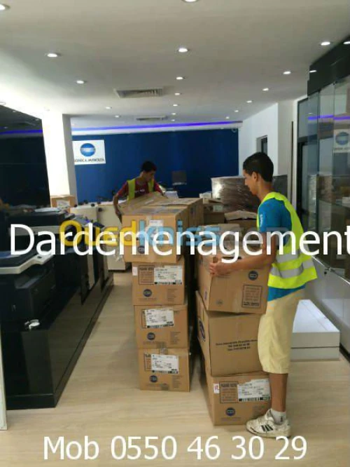 •Déménagement,Transport & Manutentions