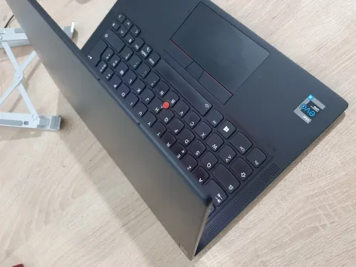 Lenovo X1 Carbon Gen9