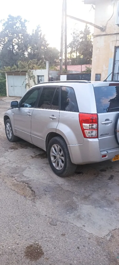 Suzuki Grand Vitara 2013 4×4