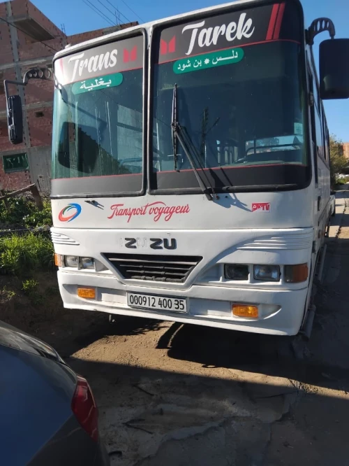 Isuzu md27 2000