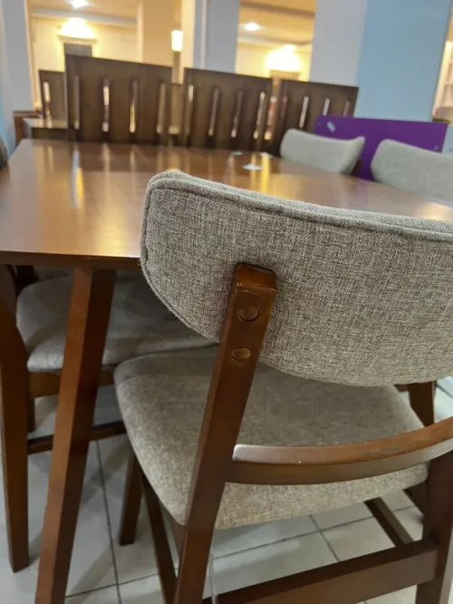 Table Scandinave avec 6 Chaises PROMO
