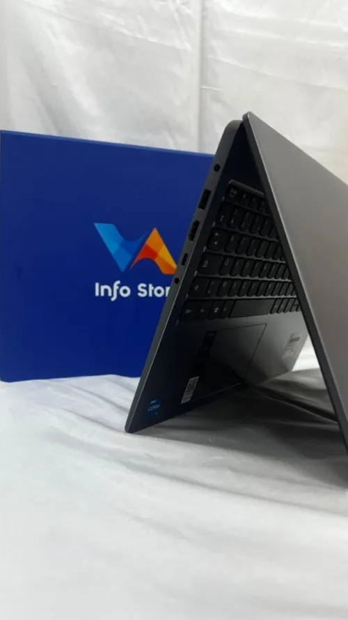 Lenovo IdeaPad Slim 3 15IRU8