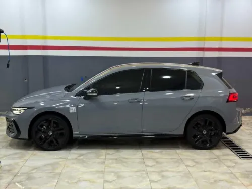 Volkswagen Golf 8 2025 