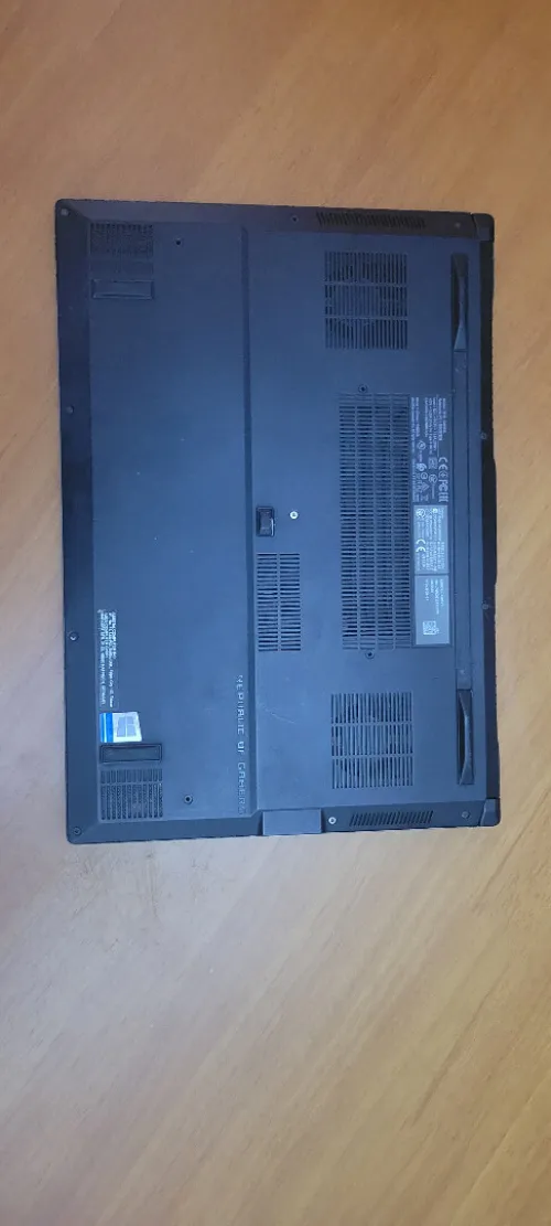 Asus ROG Zephyrus M15 I7-10750H 40GB ram 1.5TB SSD RTX 2070 MAX Q 8GB 240Hz