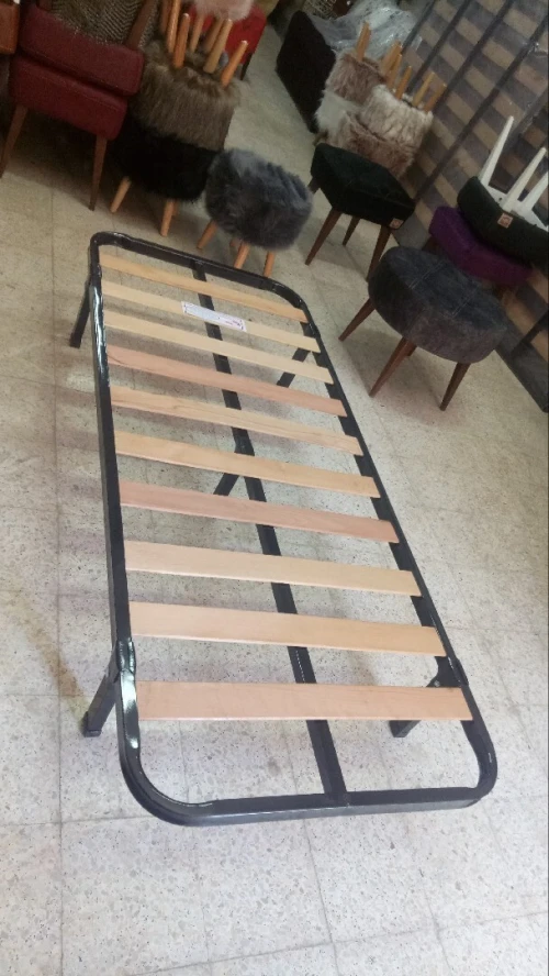 Sommier à lattes métallique 