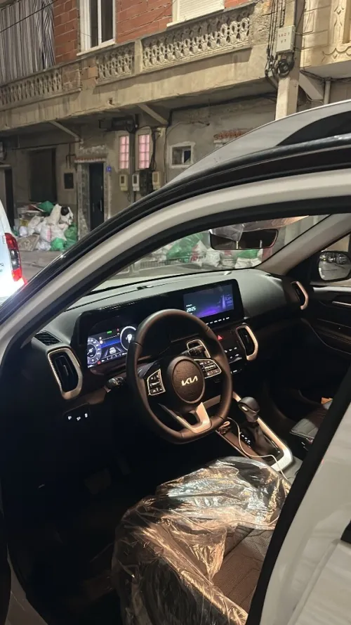 Kia Sonet  2025 Luxury