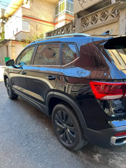 Volkswagen Taos 2024 SE Black 