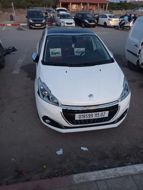 Peugeot 208 2015 Active Facelift