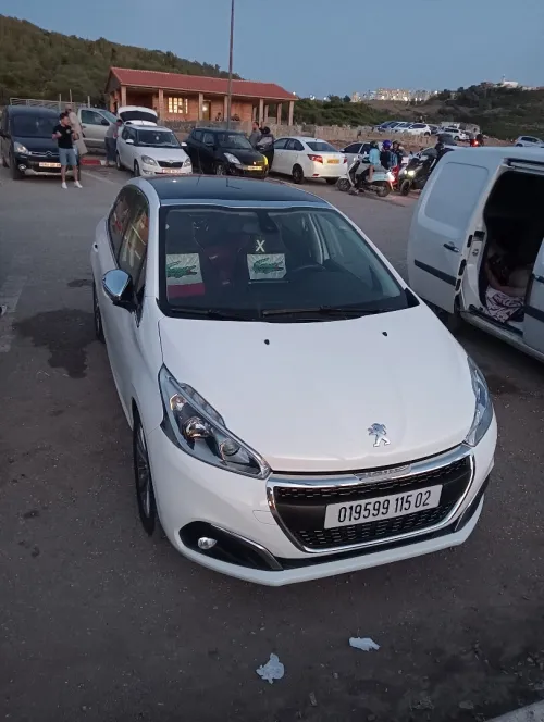 Peugeot 208 2015 Active Facelift
