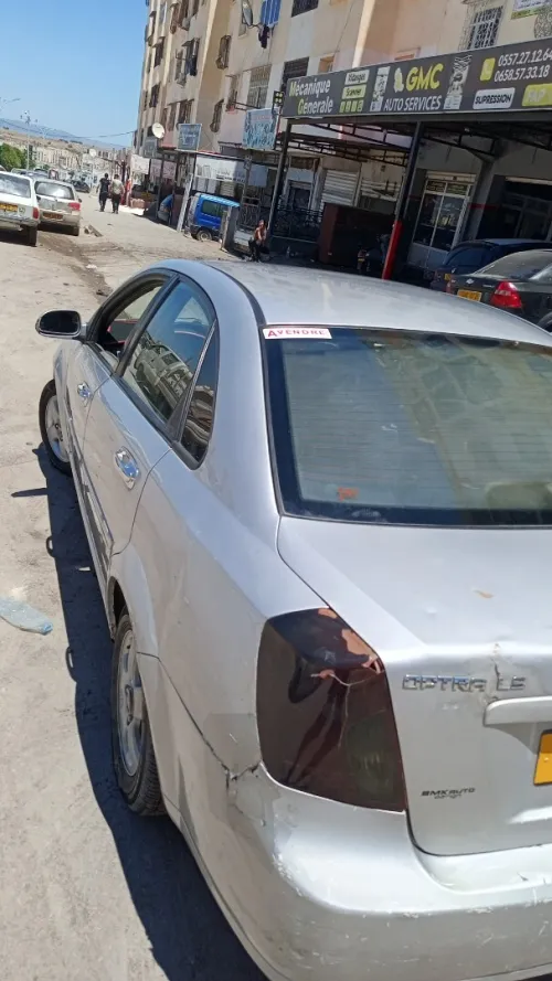 Chevrolet Optra 5 portes 2010 La tout