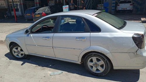 Chevrolet Optra 5 portes 2010 La tout
