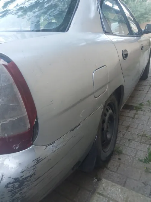 Daewoo Nubira 1998 