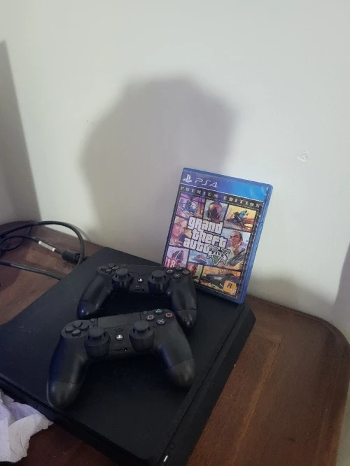 PlayStation 4 Slim