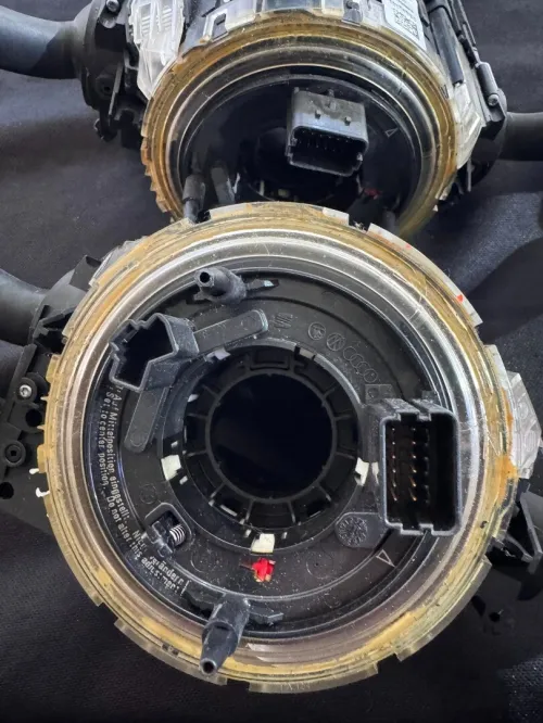 Disponible pièces détachées pour Audi q7 vw Porsche Cayenne