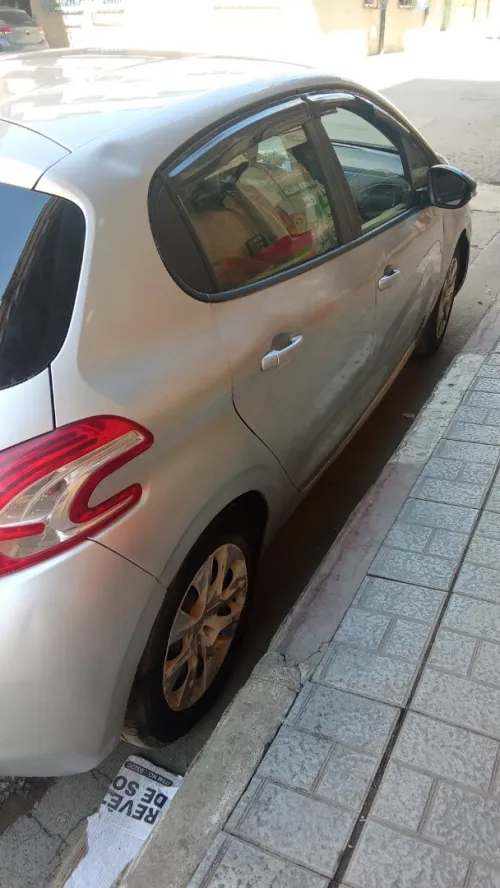 Peugeot 208 2013 Access