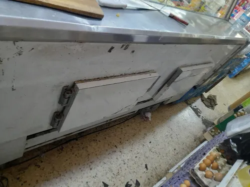 Frigo présentoir 