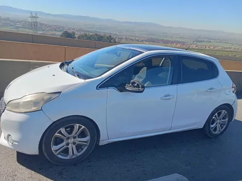 Peugeot 208 2013 Allure
